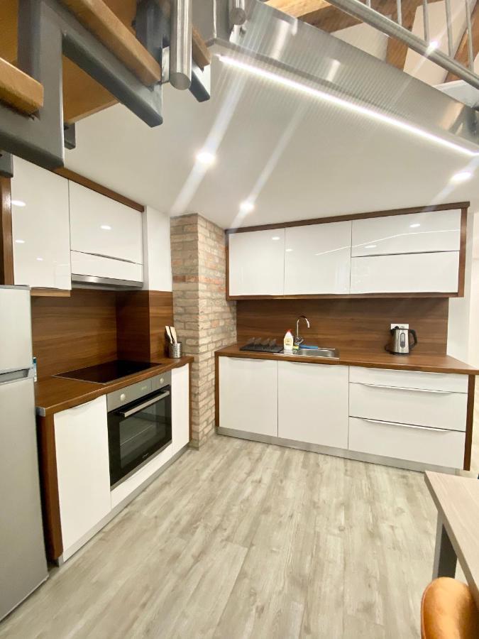 Ljubljana City Lux Apartments Buitenkant foto